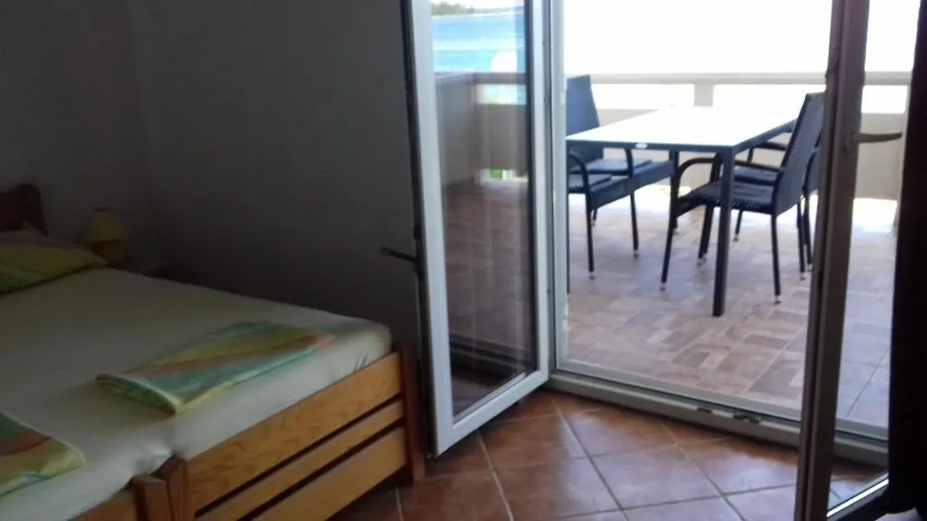 Apartment In Vir With Sea View, Terrace, Air Conditioning, Wifi 4472-2 0*,